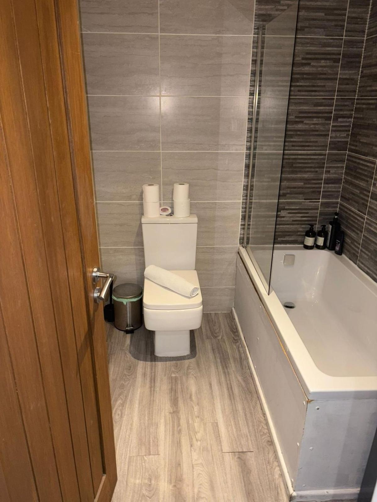 Castle Street - Centre 2 Bedroomed Sleeps 8 Apartment Liverpool