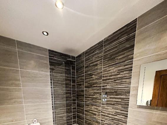 Apartment Castle Street - Centre 2 Bedroomed Sleeps 8 *